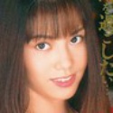 鏡樹里亜の顔写真