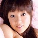 桃居えりな