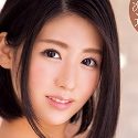 長谷川奈々の顔
