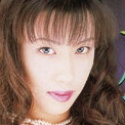 愛原エミリ