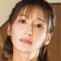 足立友梨の顔16
