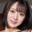 梓まりの