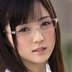 鈴原エミリの顔